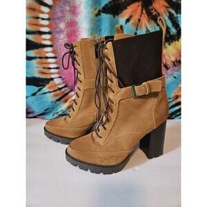Charles David Gimmick Combat Boot Women's Size 9 Camel w Black Sole & Heels